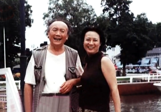 张心哲