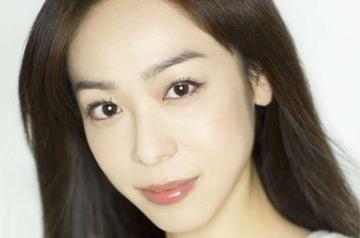 游井亮子