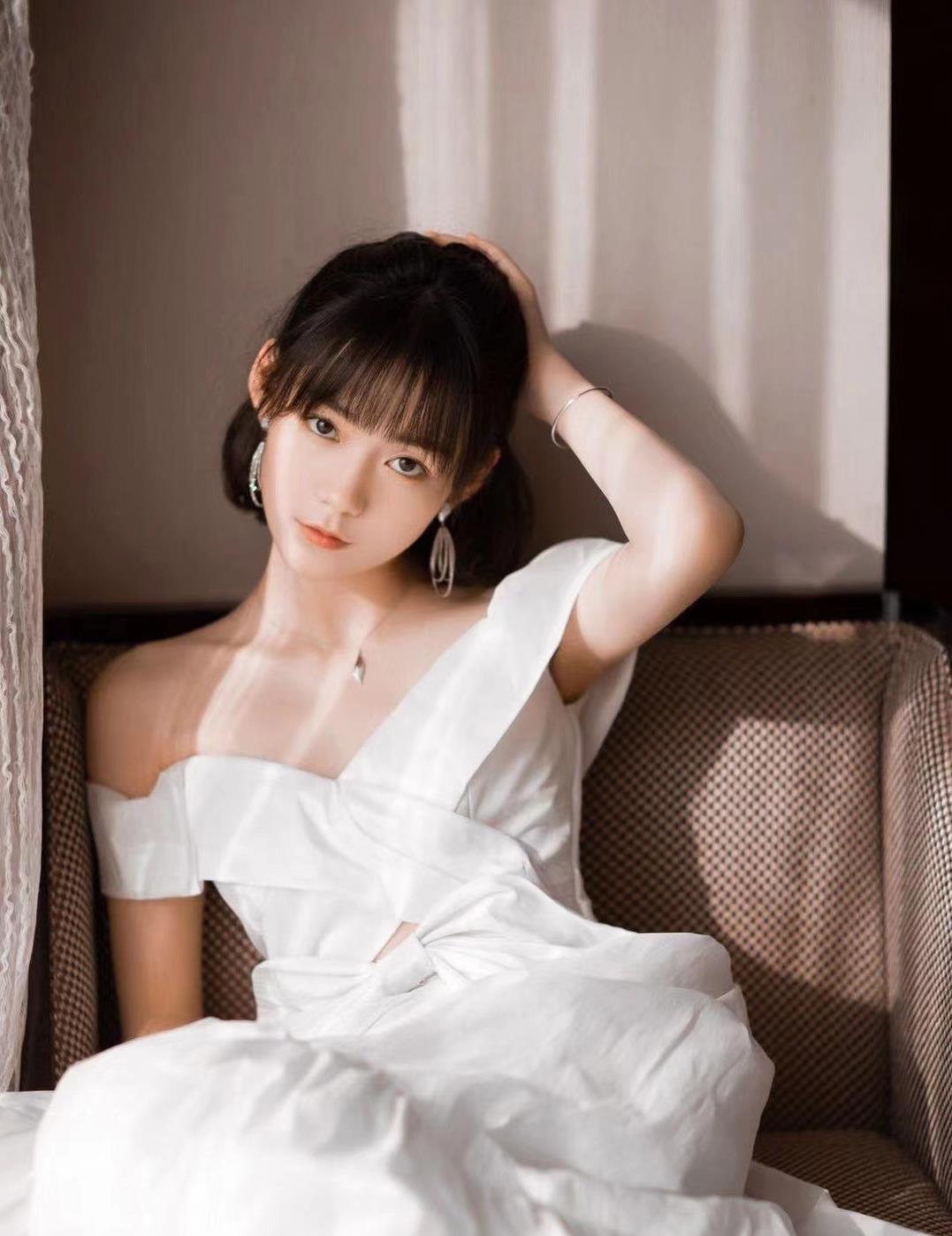段奥娟